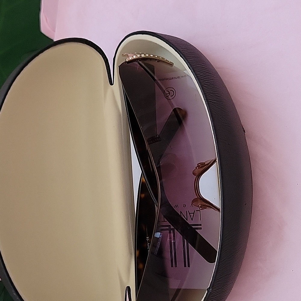 ✨️LANCETTI✨️ Vintage Women's Edgy Yet Sophisticated Sunglasses✨️ - Picture 6 of 8